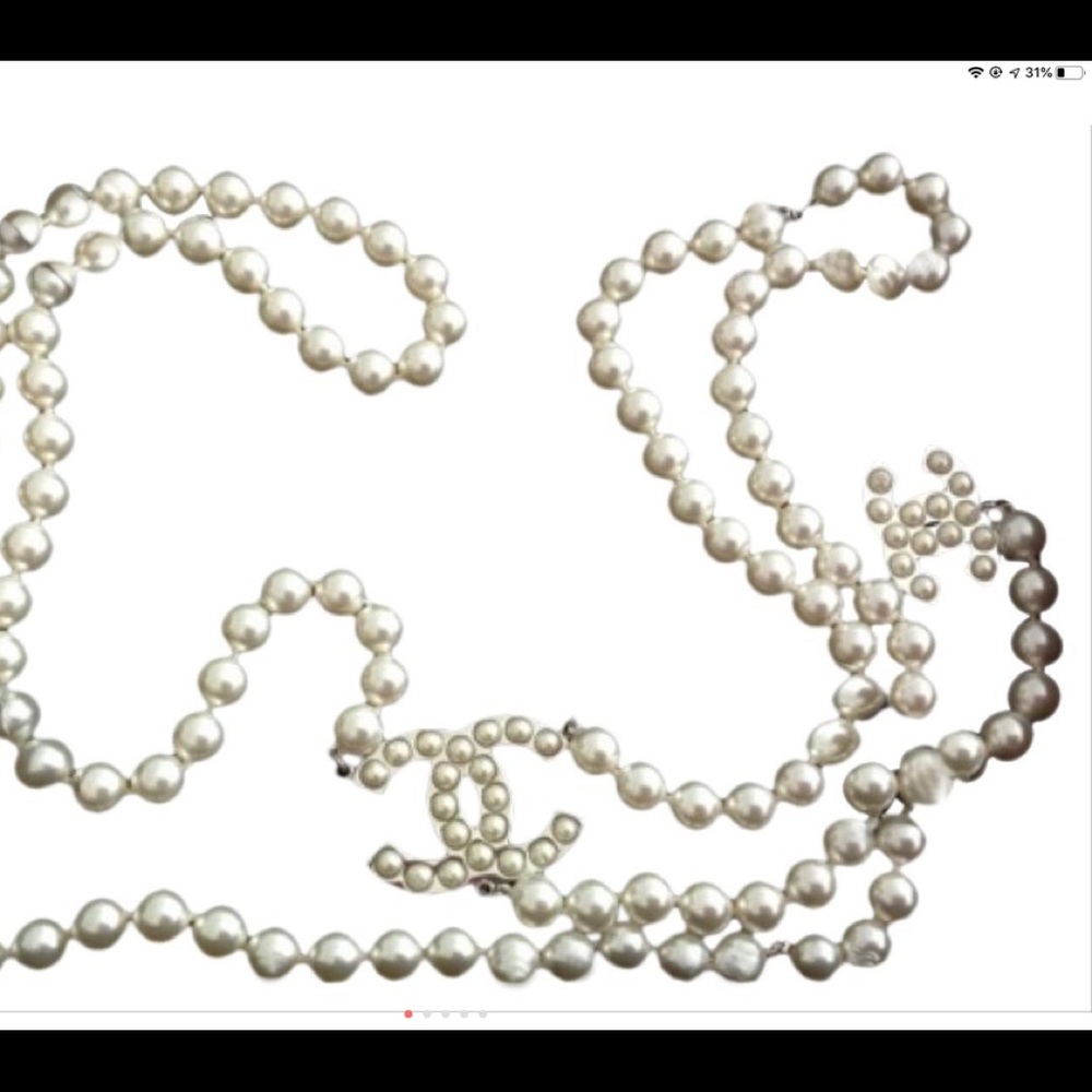 Chanel pearl belt. SOLD SOLD